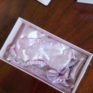 DONATED. NO LONGER AVAILABLE.  Pink Satin eye mask and other 💝